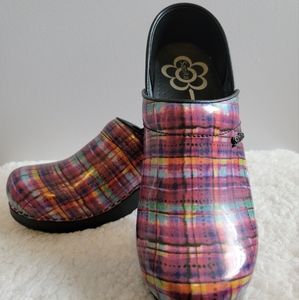 Sanita leather Clog size 38 multicolor.